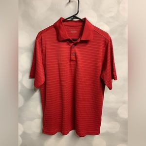 Walter Hagen golf polo dark red in size‎ medium.